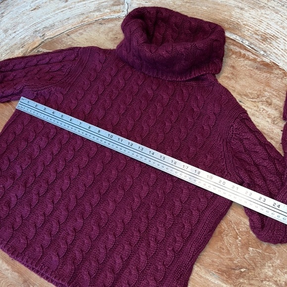 Plum Purple Heavyweight Cable-knit Turtleneck Sweater, Size XL - Picture 2 of 7